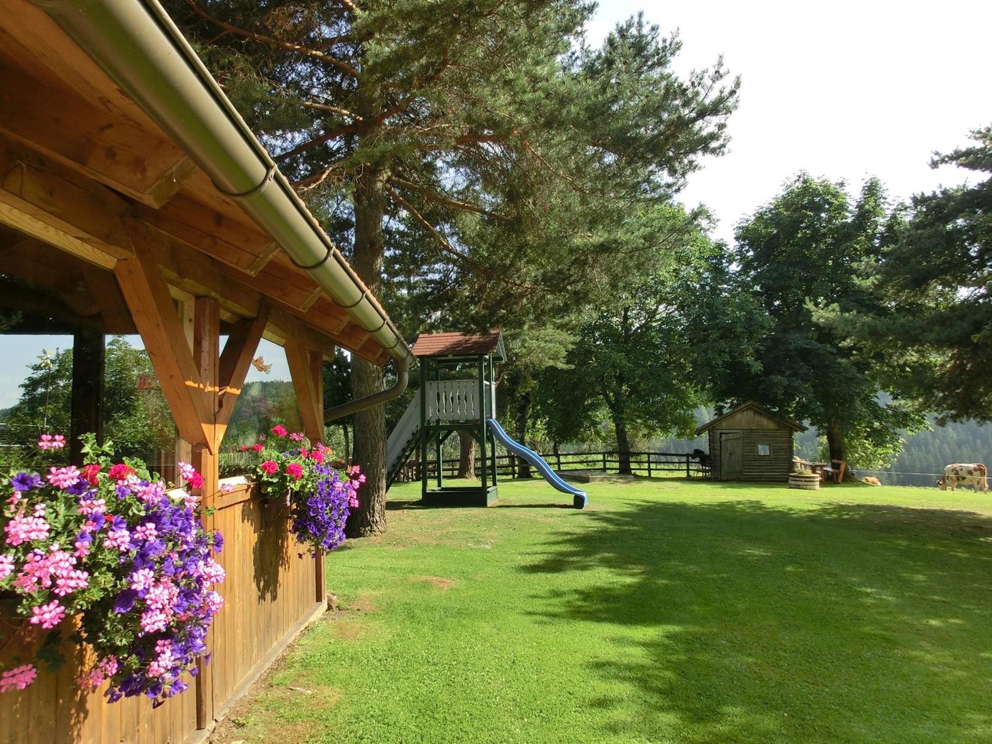 Kniebergerhof * Liebenfels